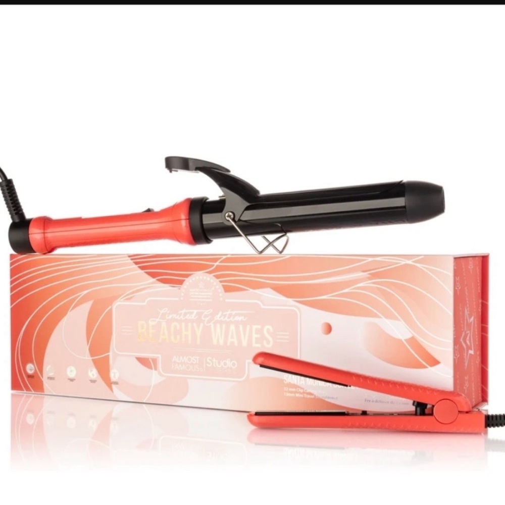 Almost Famous Peachy Waves Hair Tool Set - Red and Black